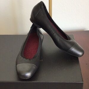 Munro DANIELLE Black Leather Flat Loafers